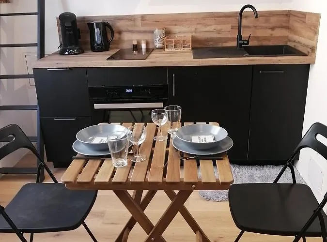 Lejlighed De 20m2 En Hypercentre De *